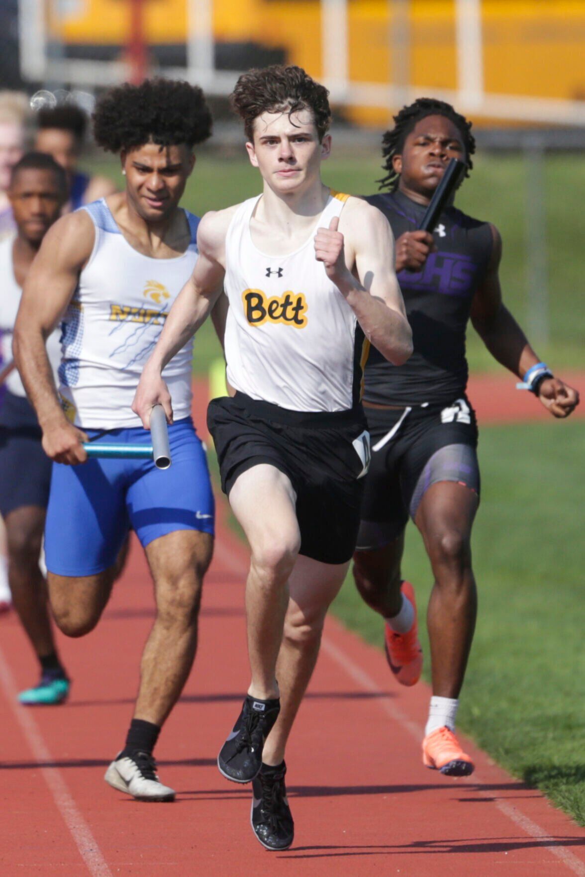 051222-qc-spt-district track-03.jpg